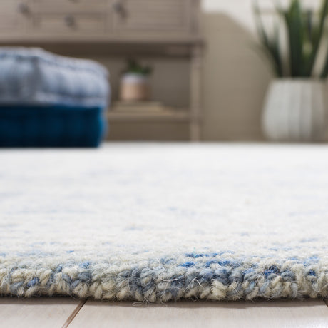 Safavieh Roslyn Ros451M Blue/Ivory Rug.