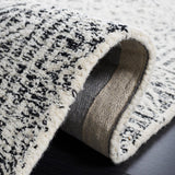 Safavieh Abstract Abt225Z Black/Ivory Rug.