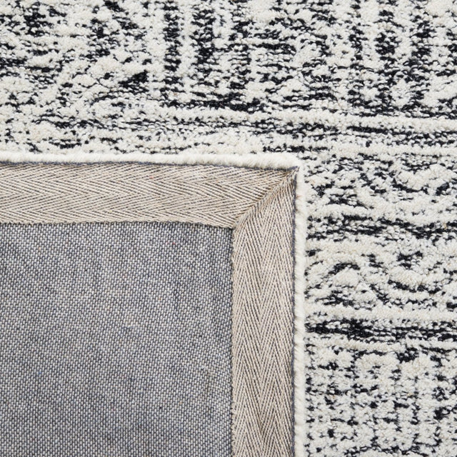 Safavieh Abstract Abt225Z Black/Ivory Rug.