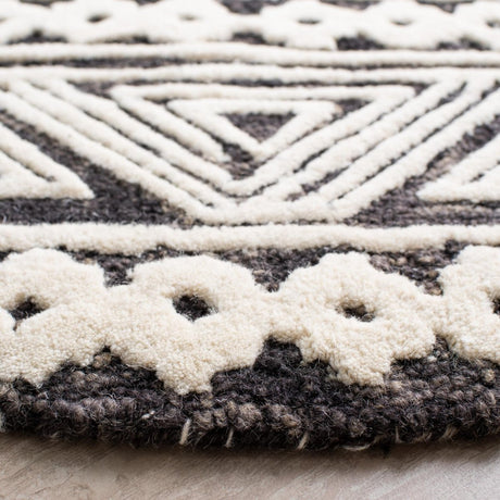 Safavieh Abstract Abt259F Ivory/Grey Rugs.