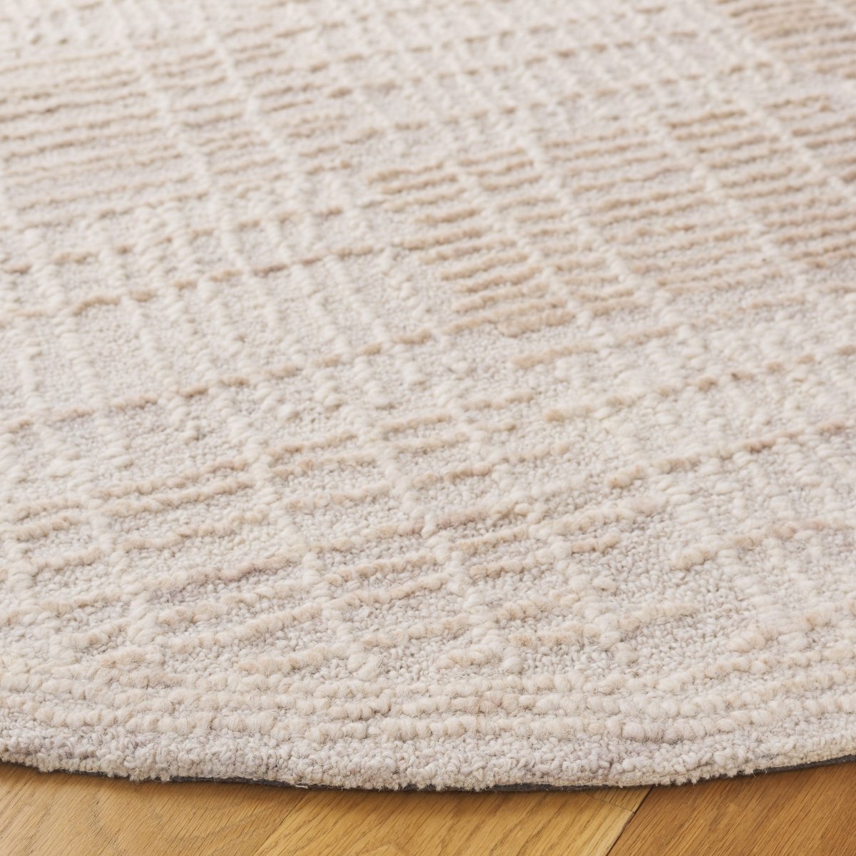 Safavieh Abstract Abt275E Light Brown/Ivory Rug.