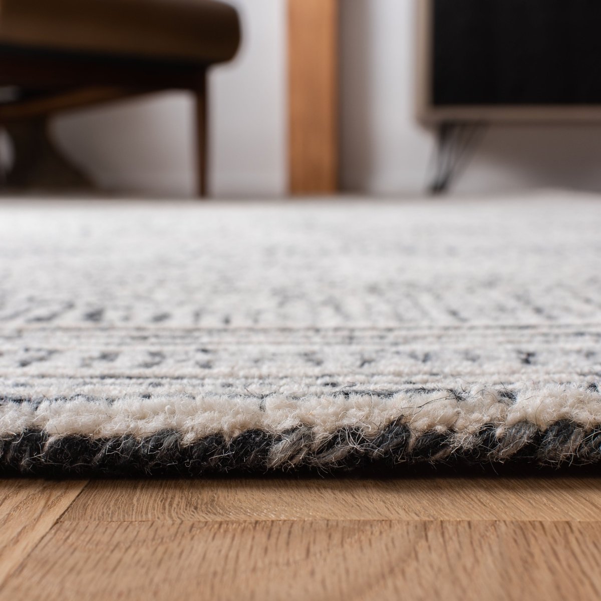 Safavieh Abstract Abt340H Ivory/Charcoal Rug.