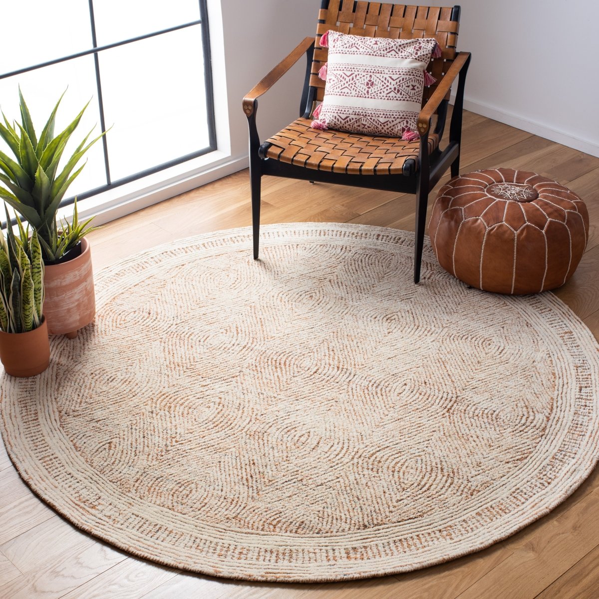 Safavieh Abstract Abt340P Ivory/Rust Rug.