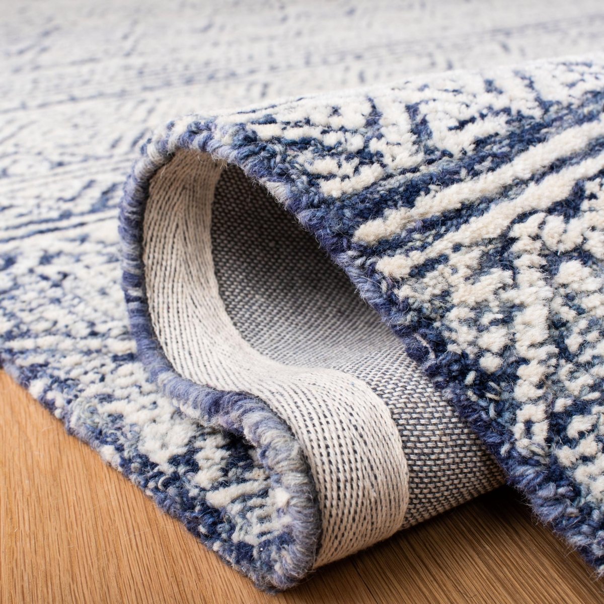 Safavieh Abstract Abt343N Blue/Ivory Rugs.
