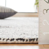 Safavieh Abstract 4'-0" x 6'-0" Rug in Ivory / Charcoal