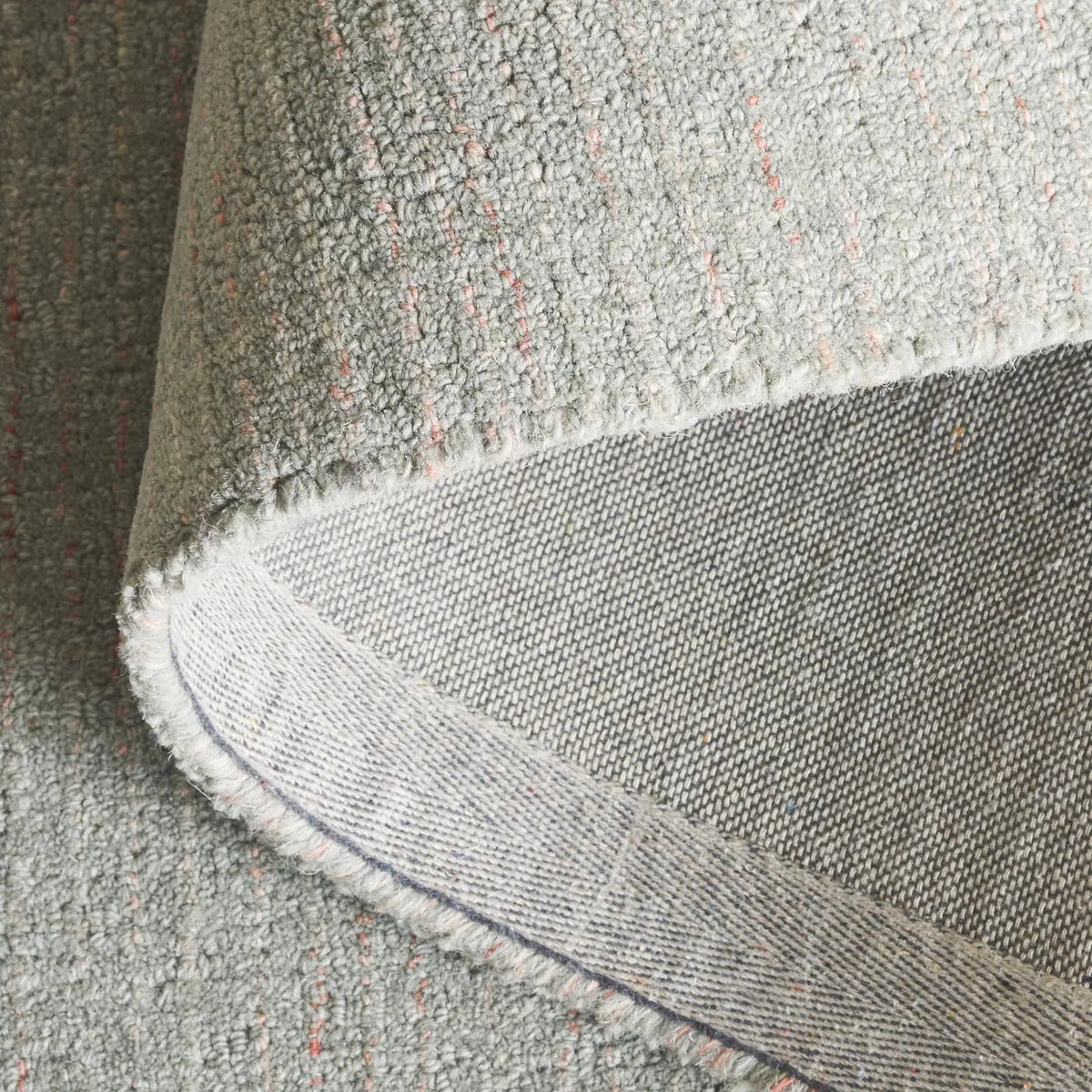 Safavieh Abstract 4'-0" x 6'-0" Rug in Silver