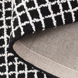 Safavieh Abstract 4'-0" x 6'-0" Rug in Ivory / Black