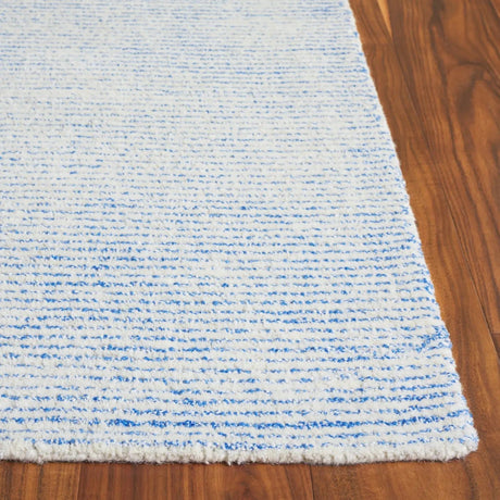 Safavieh Abstract 4'-0" x 6'-0" Rug in Ivory / Blue