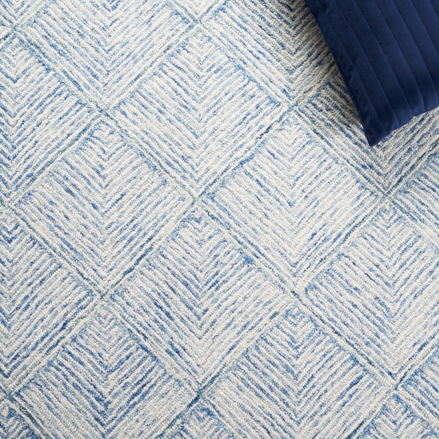 Safavieh Abstract Abt428M Blue/Ivory Rug.