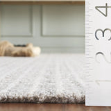 Safavieh Abstract 4'-0" x 6'-0" Rug in Natural / Ivory