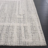 Safavieh Abstract 4'-0" x 6'-0" Rug in Grey / Ivory