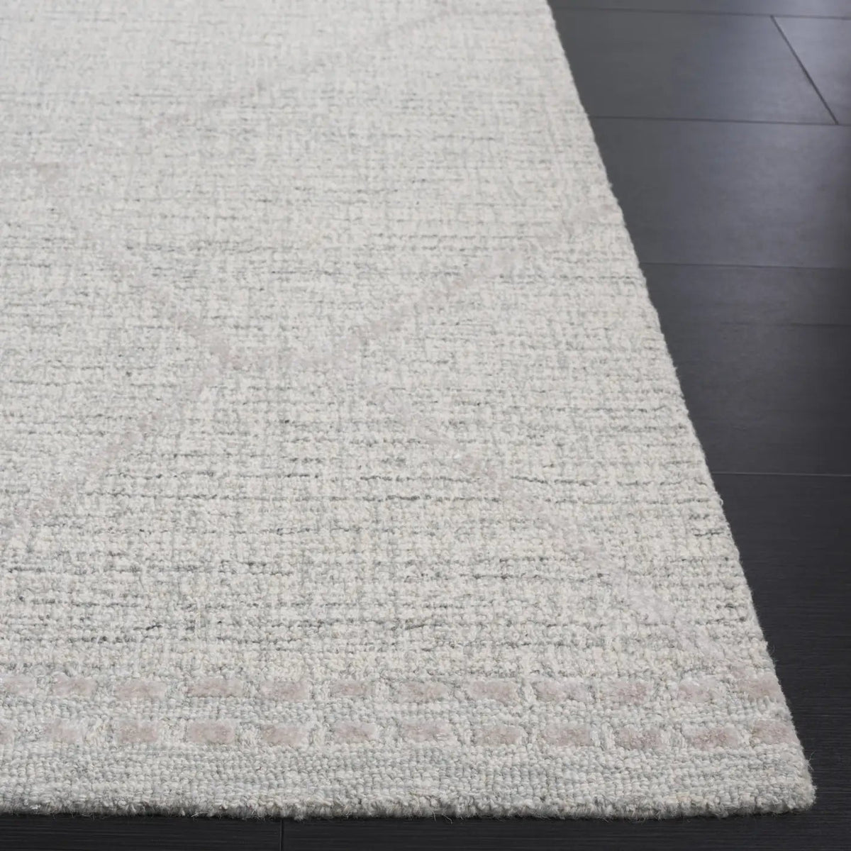 Safavieh Abstract 4'-0" x 6'-0" Rug in Light Grey / Ivory
