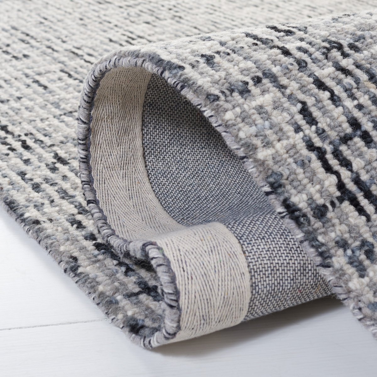 Safavieh Abstract Abt468H Dark Grey/Ivory Rug.