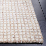 Safavieh Abstract 4'-0" x 6'-0" Rug in Ivory / Beige