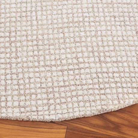 Safavieh Abstract 6'-0" x 6'-0" Rug in Ivory / Beige