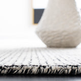 Safavieh Abstract Abt470Z Ivory/Black Rug.