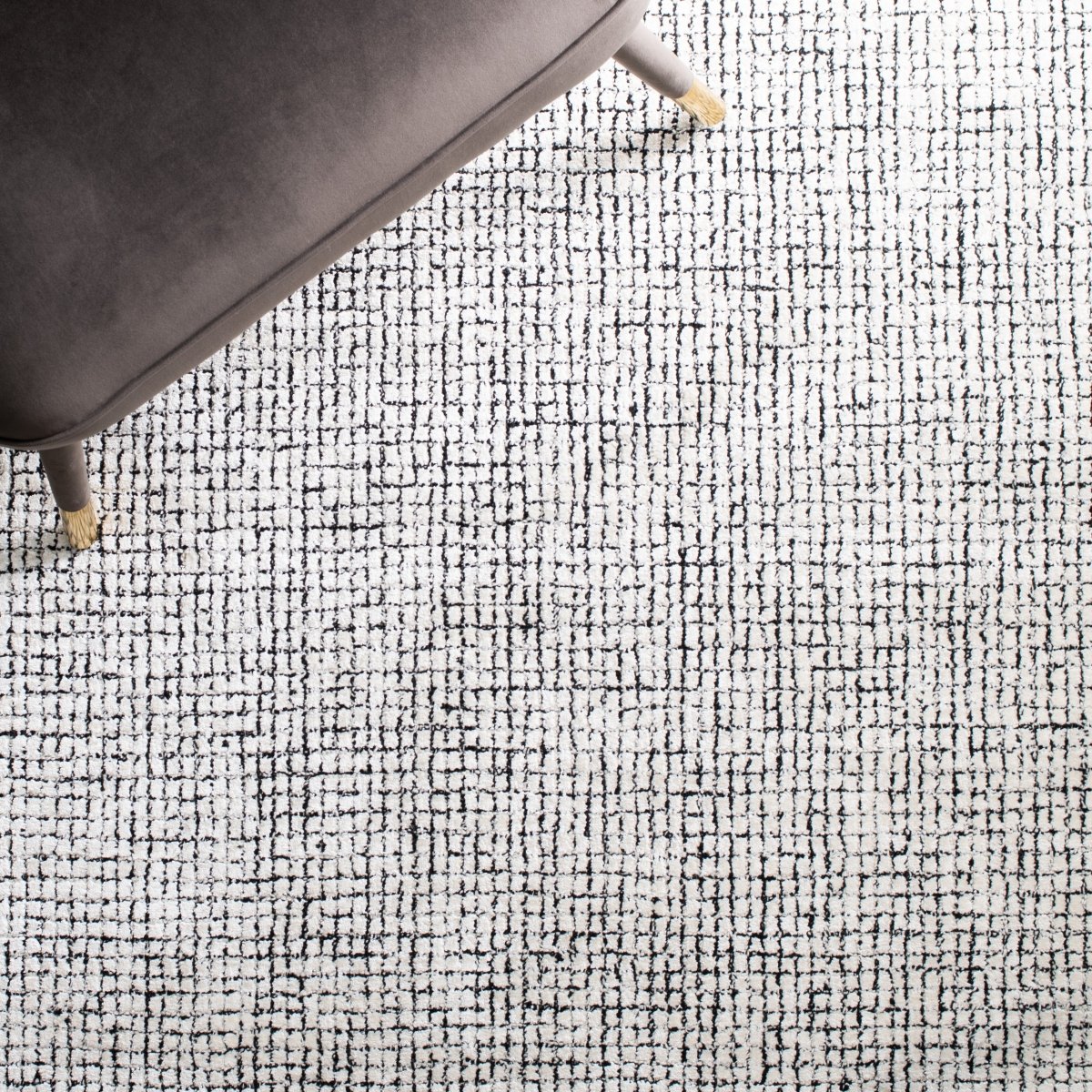 Safavieh Abstract Abt470Z Ivory/Black Rug.