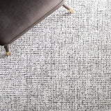 Safavieh Abstract Abt470Z Ivory/Black Rug.