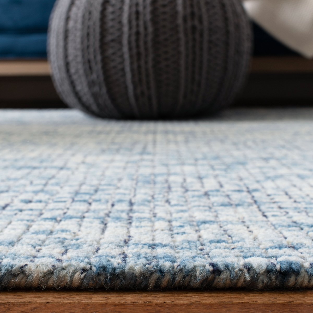Safavieh Abstract Abt473M Ivory/Navy Rugs.