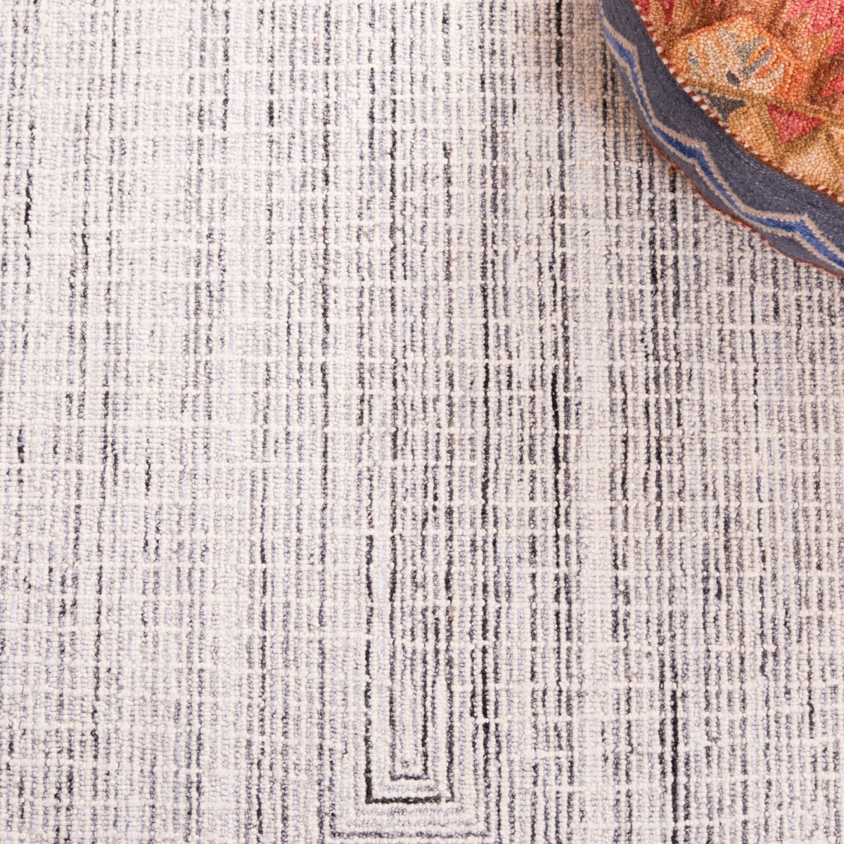 Safavieh Abstract Abt480Z Black/Ivory Rug.