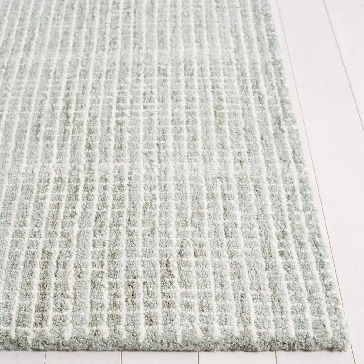 Safavieh Abstract 4'-0" x 6'-0" Rug in Sage / Ivory