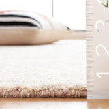 Safavieh Abstract Abt499B Beige/Ivory Rug.