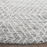 Safavieh Abstract Abt499F Grey/Ivory Rug.