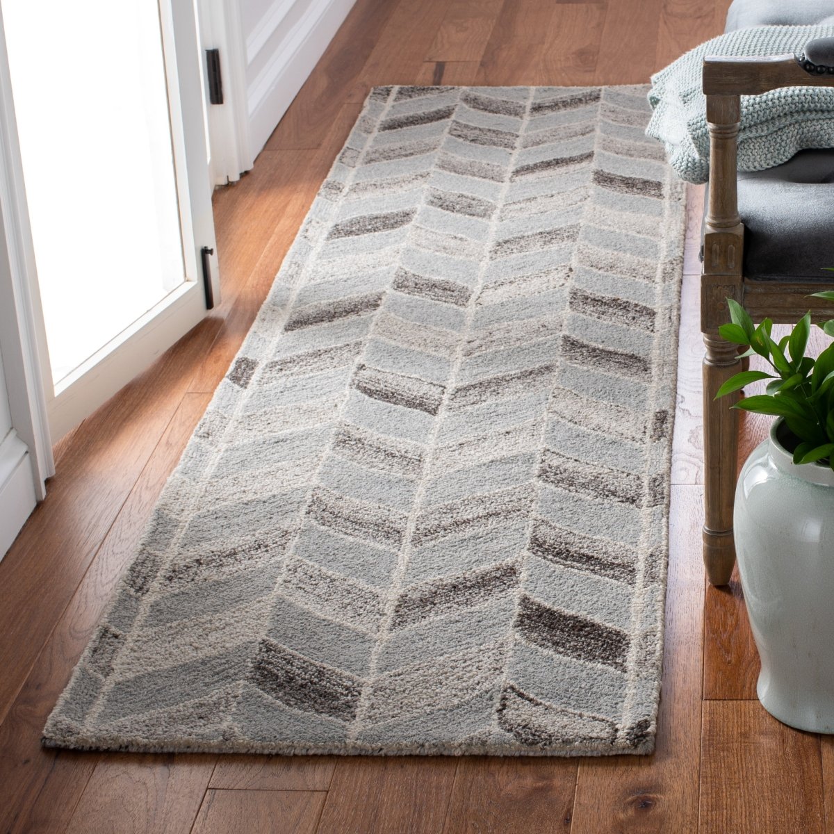 Safavieh Abstract Abt636F Grey Rugs.