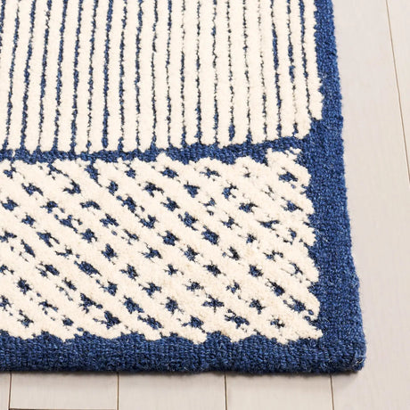 Safavieh Abstract 4'-0" x 6'-0" Rug in Ivory / Navy