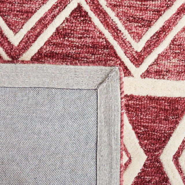 Safavieh Abstract Abt851Q Red/Ivory Rug.