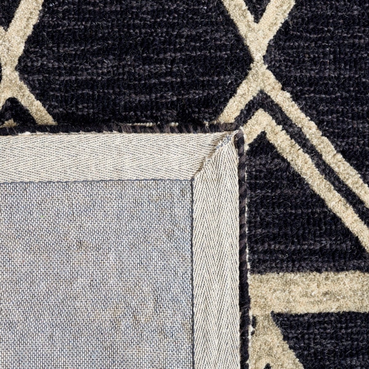 Safavieh Abstract Abt851Z Black/Ivory Rugs.
