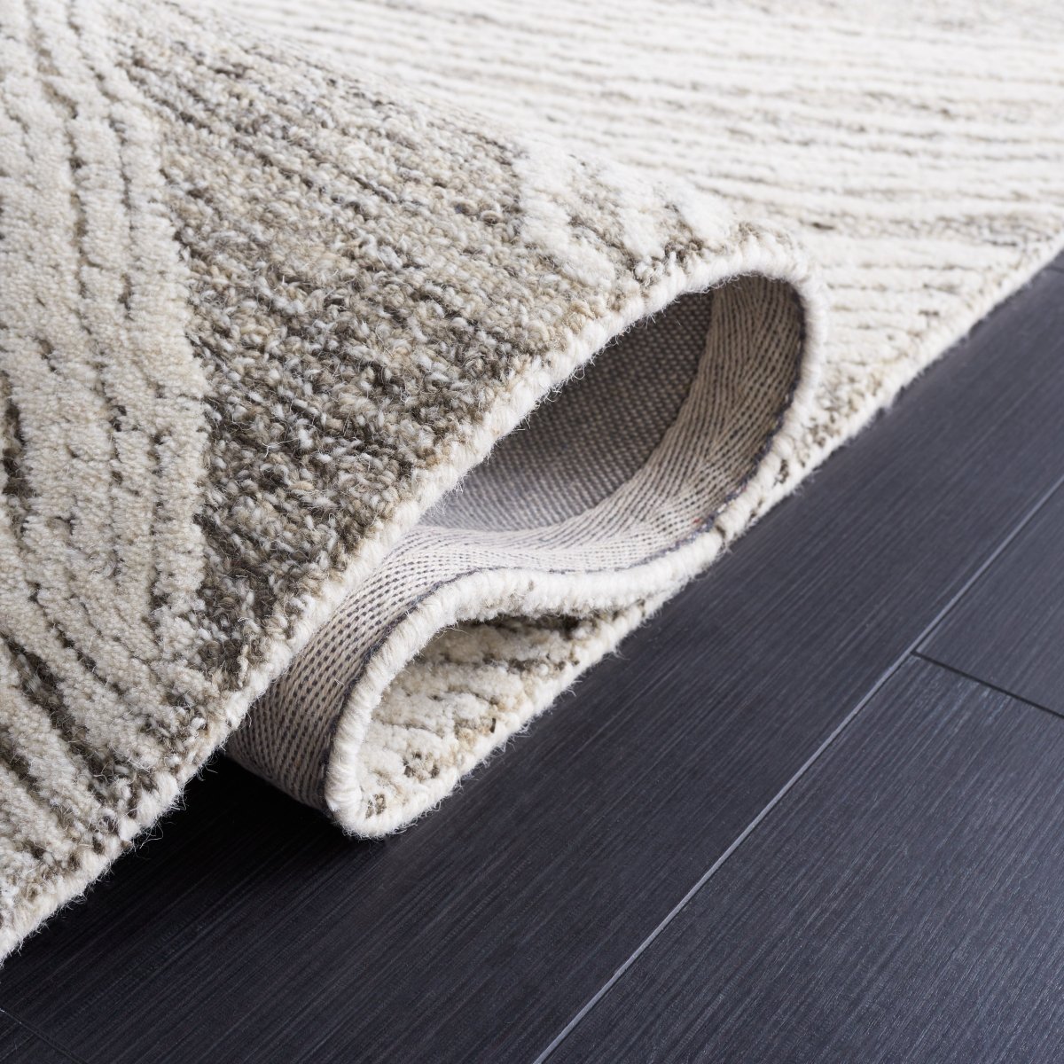 Safavieh Abstract Abt925H Charcoal/Ivory Rug.