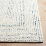 Safavieh Abstract 4'-0" x 6'-0" Rug in Ivory / Blue