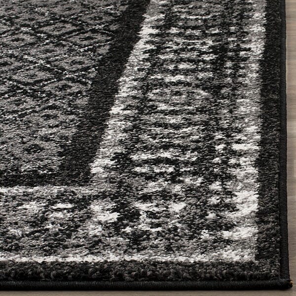 Safavieh Adirondack Adr110A Black / Silver Rugs.