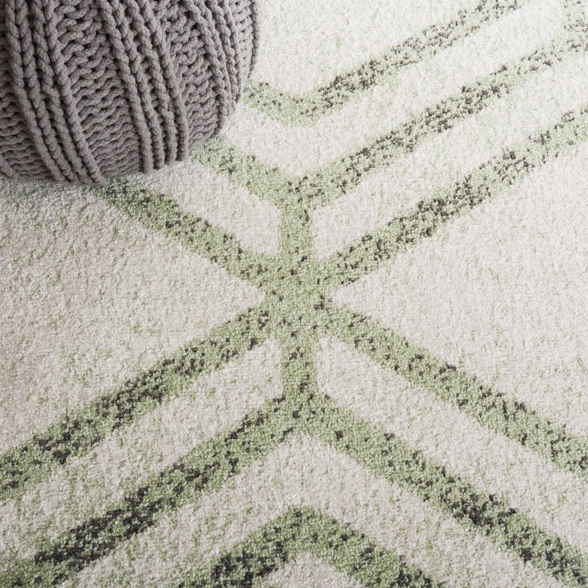 Safavieh Adirondack Adr253D Ivory/Sage Rug.