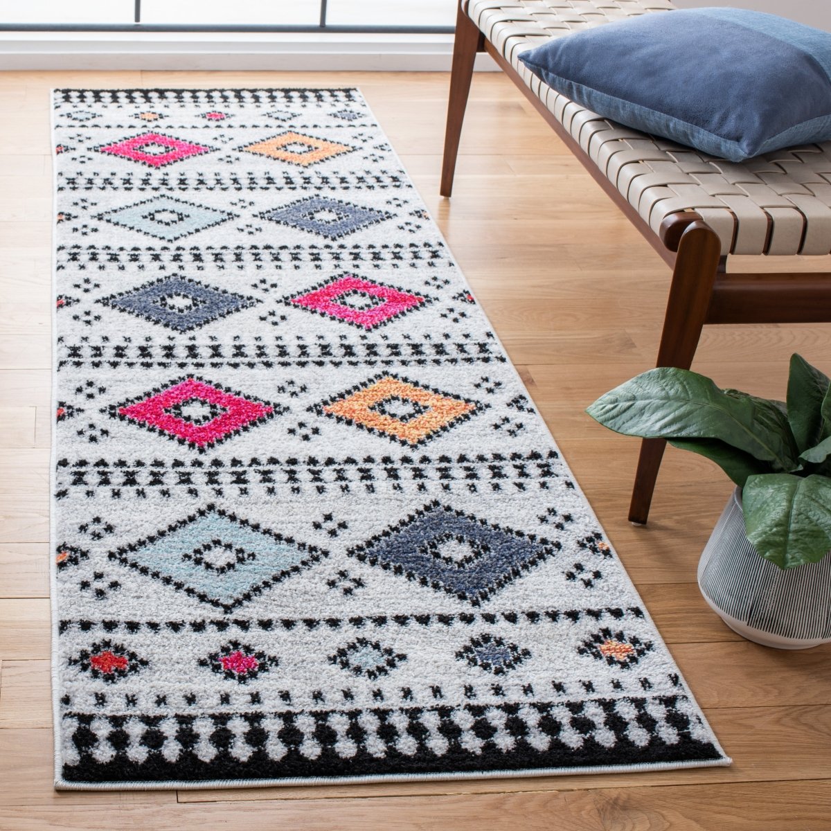 Safavieh Adirondack Adr279F Light Grey/Black Rugs.
