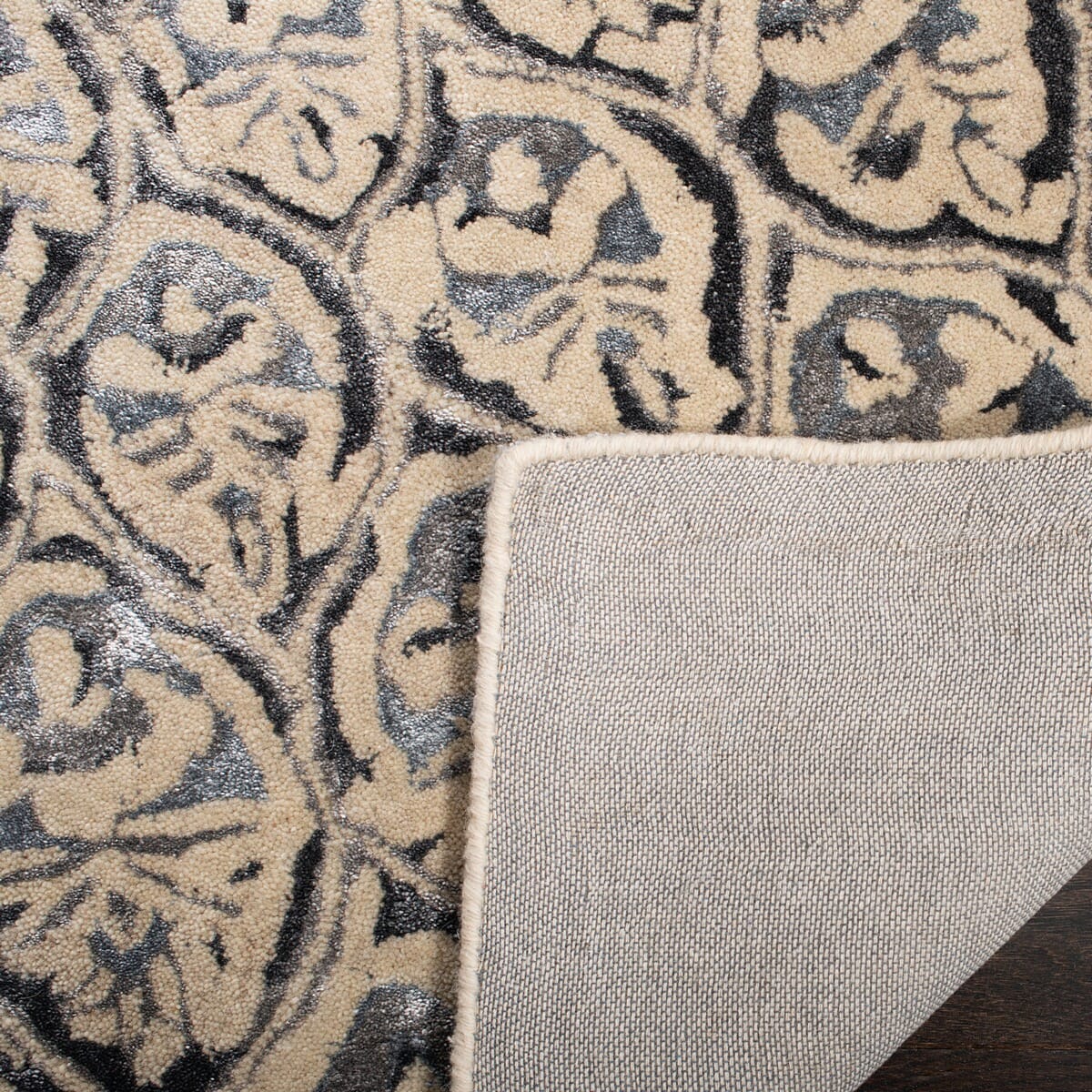Safavieh Allure Alr419A Ivory / Charcoal Rugs.