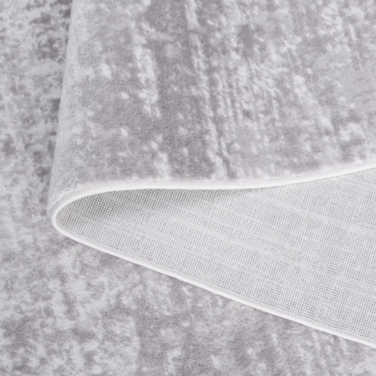 Safavieh Amelia 700 4'-0" x 6'-0" Rug in Ivory / Stone Grey