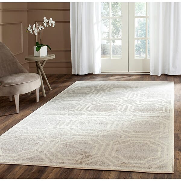 Safavieh Amherst Amt411B Light Grey / Ivory Rugs.