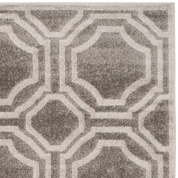 Safavieh Amherst Amt411C Grey / Light Grey Rugs.