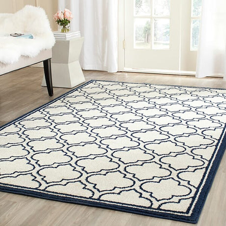 Safavieh Amherst Amt412M Ivory / Navy Rugs.