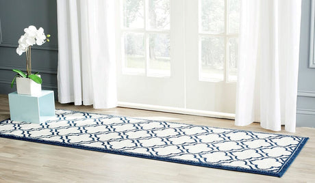 Safavieh Amherst Amt412M Ivory / Navy Rugs.