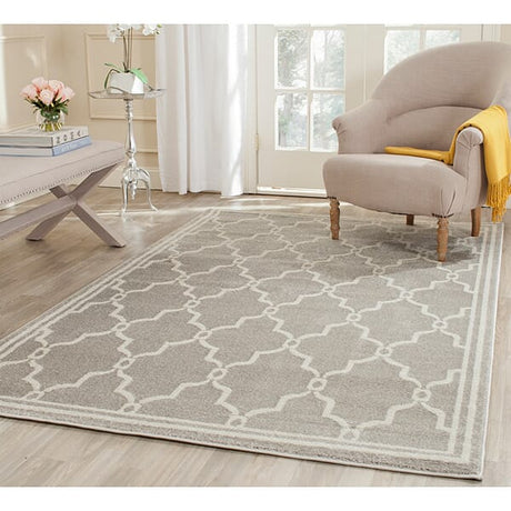 Safavieh Amherst Amt414B Light Grey / Ivory Rugs.