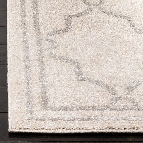 Safavieh Amherst Amt414E Ivory / Light Grey Rugs.