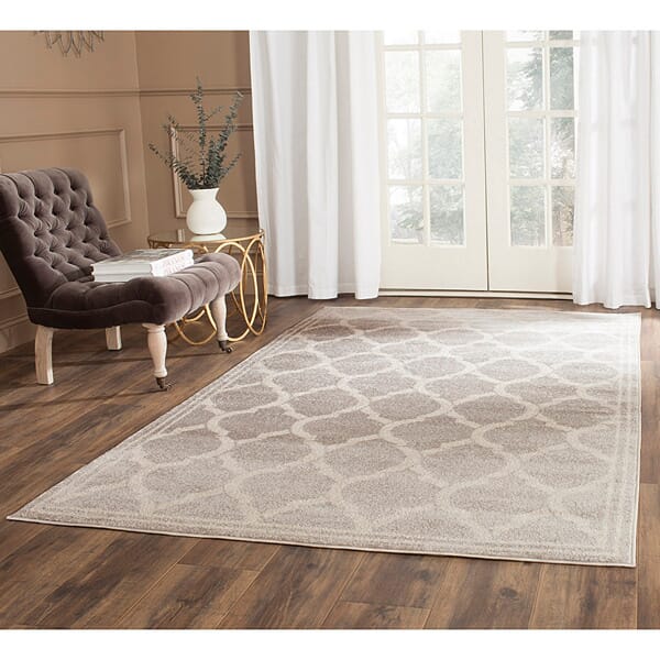 Safavieh Amherst Amt415B Light Grey / Ivory Rugs.