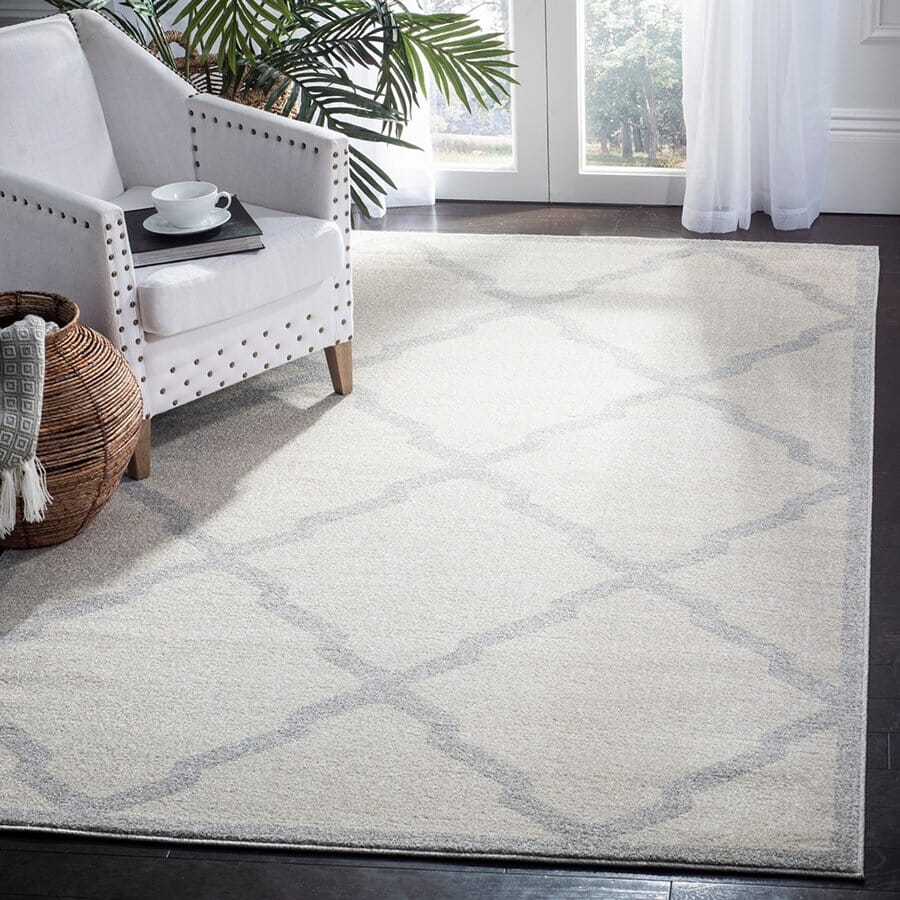 Safavieh Amherst Amt421E Beige / Light Grey Rugs.