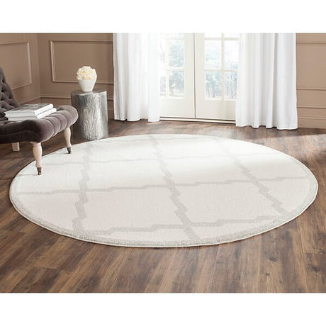 Safavieh Amherst Amt421E Beige / Light Grey Rugs.