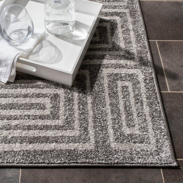 Safavieh Amherst Amt430C Grey/Ivory Rug.