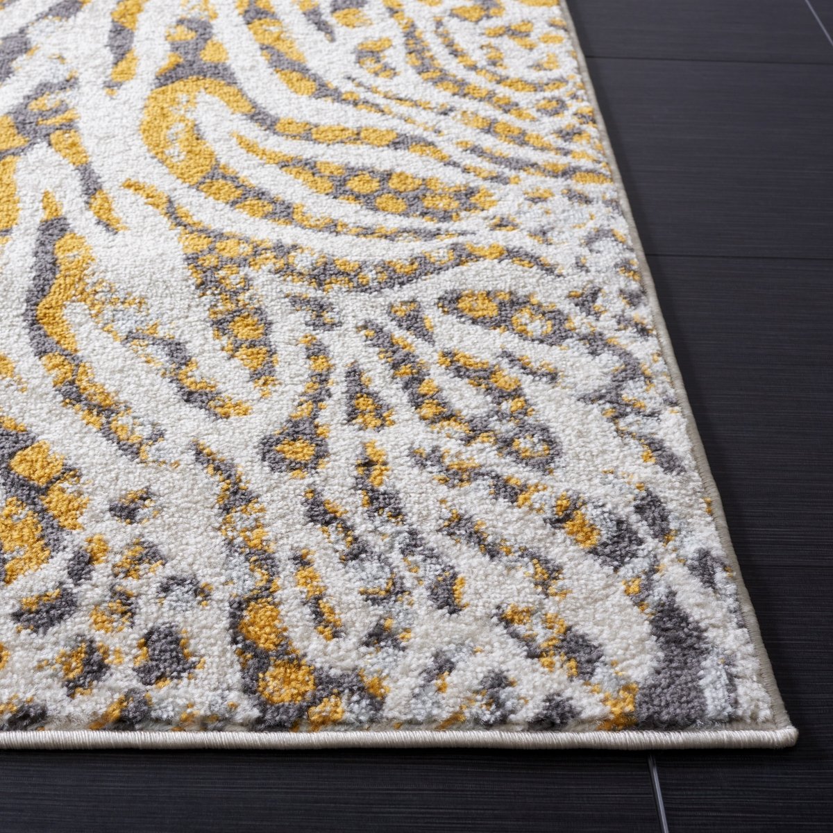 Safavieh Amsterdam Ams187D Beige/Gold Rug.
