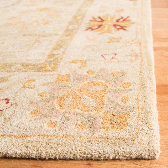 Safavieh Anatolia An559B Taupe/Beige Rug.
